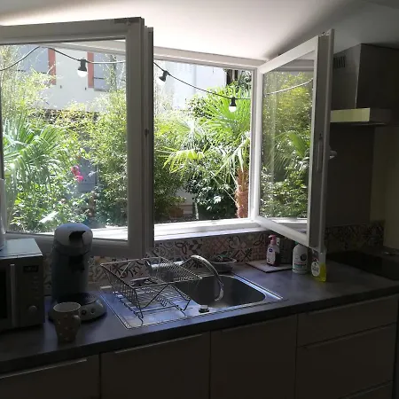 Apartment Studio De Charme *